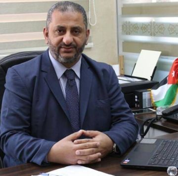 وقف إضراب المعلم أيمن صندوقة عن الطعام بعد 12 يوما ، وخطوات قانونية مرتقبة وقف إضراب المعلم أيمن صندوقة عن الطعام بعد 12 يوما ، وخطوات قانونية مرتقبة