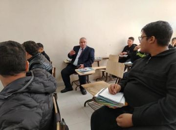 أمين عام شؤون التعليم المهني يتفقد مدارس بالعقبة