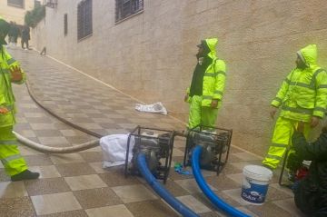 امانة عمان تتعامل مع 139 ملاحظة خلال المنخفض الجوي .. صور