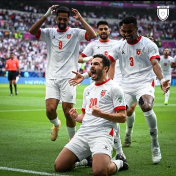 المنتخب الوطني لكرة القدم يلتقي نظيره المصري ببطولة كأس العرب غدا المنتخب الوطني لكرة القدم يلتقي نظيره المصري ببطولة كأس العرب غدا