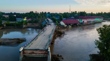 حصيلة فيضانات سريلانكا تتجاوز 600 قتيل وتحذير من انهيارات أرضية جديدة حصيلة فيضانات سريلانكا تتجاوز 600 قتيل وتحذير من انهيارات أرضية جديدة