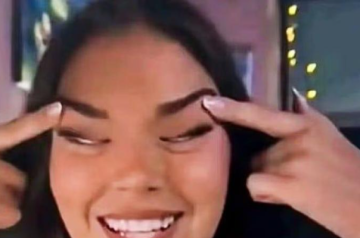 فنلندا تقرر سحب اللقب من ملكة جمالها بسبب حركة من عينيها فنلندا تقرر سحب اللقب من ملكة جمالها بسبب حركة من عينيها