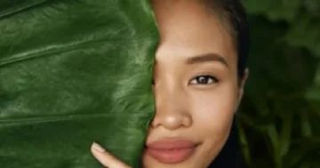 3 وصفات طبيعية لتوحيد لون البشرة والتخلص من البقع الداكنة