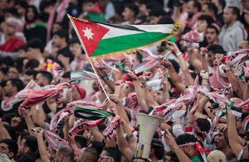 أول تعليق من الأمير الحسين بعد فوز الأردن على منتخب الإمارات (صور)