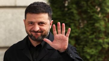 زيلينسكي: واشنطن تقترح منطقة اقتصادية حرة خالية من السلاح في شرق أوكرانيا زيلينسكي: واشنطن تقترح منطقة اقتصادية حرة خالية من السلاح في شرق أوكرانيا