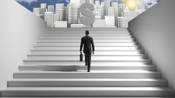 القصة الخفية للملياردير الصامت الذي جمع 63 مليار دولار!