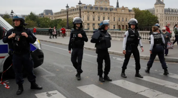 توقيف مشتبه في تنفيذه عمليات طعن في مترو باريس