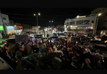 شوارع المملكة تعيش فرحة كبيرة بعد تأهل النشامى لنهائي كأس العرب 2025 .. فيديو شوارع المملكة تعيش فرحة كبيرة بعد تأهل النشامى لنهائي كأس العرب 2025 .. فيديو