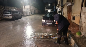 أمانة عمان: الرياح والأمطار جرفت الأتربة والحجارة إلى شوارع العاصمة