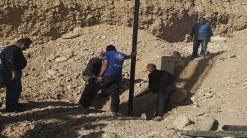 المياه: حملة واسعة قرب سد الكفرين لردم 11 بئرا مخالفة المياه: حملة واسعة قرب سد الكفرين لردم 11 بئرا مخالفة