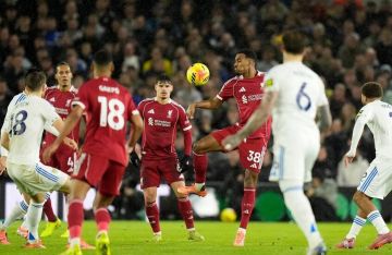 سيناريو جنوني.. ليفربول يقع في كمين الطواويس (فيديو) سيناريو جنوني.. ليفربول يقع في كمين الطواويس (فيديو)