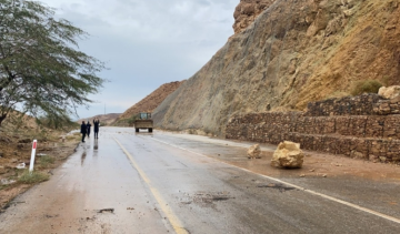 إغلاق طريق الموجب بين الكرك ومادبا احترازيا بعد انهيارات صخرية