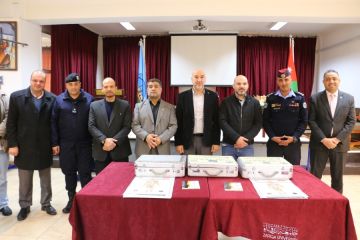 جامعة الزرقاء تستضيف المعرض المتنقل لمكافحة المخدرات جامعة الزرقاء تستضيف المعرض المتنقل لمكافحة المخدرات