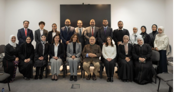 الأمير الحسن يزور معهد السياسة والمجتمع