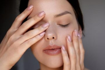 هل العناية الزائدة بالبشرة تفسد جمالك؟