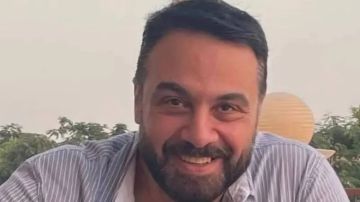 لقاء بابنه تحول مأساة.. تفاصيل مقتل الممثل المصري سعيد مختار لقاء بابنه تحول مأساة.. تفاصيل مقتل الممثل المصري سعيد مختار