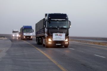 بالصور...الأردن يرسل قافلة مساعدات غذائية إلى اليمن دعما للشعب الشقيق بالصور...الأردن يرسل قافلة مساعدات غذائية إلى اليمن دعما للشعب الشقيق