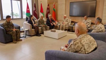 رئيس هيئة الأركان يستقبل نائب قائد قيادة العمليات المشتركة الكندي رئيس هيئة الأركان يستقبل نائب قائد قيادة العمليات المشتركة الكندي