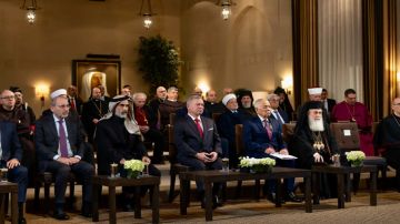 الملك عبدالله الثاني يهنئ المسيحيين في الأردن و فلسطين والعالم بالأعياد المجيدة الملك عبدالله الثاني يهنئ المسيحيين في الأردن و فلسطين والعالم بالأعياد المجيدة