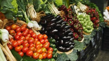 2216 طنا من الخضار ترد للسوق المركزي الثلاثاء