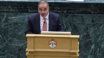 وزير المالية يعلن ان الحكومة ستنظر في زيادة الرواتب في عام ٢٠٢٧.. والدين يشهد تراجعا تدريجيا وزير المالية يعلن ان الحكومة ستنظر في زيادة الرواتب في عام ٢٠٢٧.. والدين يشهد تراجعا تدريجيا