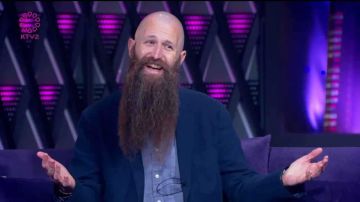 جولات السفير الملتحي تشعل التواصل الاجتماعي: قيصوم ومشاوي وزيت زيتون في أول أسابيع عمان