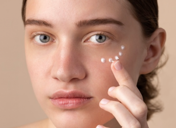 روتين إشراقة البشرة قبل حفلة رأس السنة 2026 .. خطوات بسيطة لبشرة متوهجة