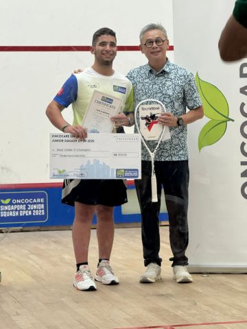 اسامه البطاينه يتوج بذهبية بطولة سنغافورة الدولية المفتوحة للسكواش للناشئين 2025 اسامه البطاينه يتوج بذهبية بطولة سنغافورة الدولية المفتوحة للسكواش للناشئين 2025