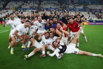 الإعلام الحكومي: حملة إسرائيلية ممنهجة تستهدف المنتخب الفلسطيني ولاعبيه عبر لجان الاحتلال وأصوات المرتزقة الإعلام الحكومي: حملة إسرائيلية ممنهجة تستهدف المنتخب الفلسطيني ولاعبيه عبر لجان الاحتلال وأصوات المرتزقة