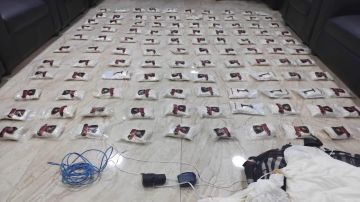 الجيش يحبط تهريب كميات كبيرة من المواد المخدرة بواسطة بالونات الجيش يحبط تهريب كميات كبيرة من المواد المخدرة بواسطة بالونات