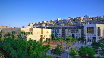 أمانة عمان تصادق على اتفاقيات استراتيجية للنقل والمدن الذكية