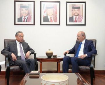 محادثات أردنية صينية موسعة في عمان محادثات أردنية صينية موسعة في عمان