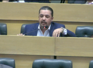 النائب أندريه العزوني يعترف: أخطأنا في تشريع قانون الشيكات وعدم حبس المدين النائب أندريه العزوني يعترف: أخطأنا في تشريع قانون الشيكات وعدم حبس المدين