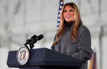 الوطن هو القلب.. ميلانيا ترامب تكشف عن زينة عيد الميلاد في البيت الأبيض (صور فيديو)