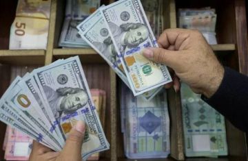 تراجع الدولار والبيتكوين وارتفاع اليورو والين الياباني بمستهل الأسبوع