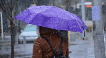 مديرية الأمن العام تجدد تحذيرها من تعمق المنخفض الجوي المؤثر على المملكة وتدعو للابتعاد عن الأودية ومجاري السيول مديرية الأمن العام تجدد تحذيرها من تعمق المنخفض الجوي المؤثر على المملكة وتدعو للابتعاد عن الأودية ومجاري السيول