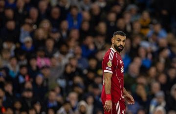 تقرير يكشف عن الفريق السعودي الأقرب للتعاقد مع محمد صلاح