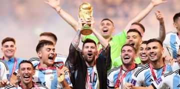 بطل العالم يحذر الأرجنتين من الأردن والجزائر في المونديال