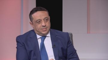 البريد الأردني يخفض مديونيته إلى 17 مليون دينار وينجز مشاريع استراتيجية في 2025 البريد الأردني يخفض مديونيته إلى 17 مليون دينار وينجز مشاريع استراتيجية في 2025