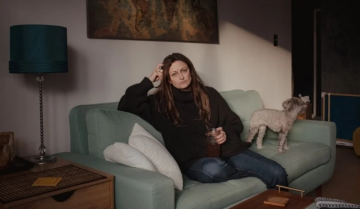 ممثلة عالمية ترفع دعوى قضائية لإنهاء حياتها وطبيبتها تؤيد قرارها