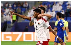 منتخب الإمارات يبلغ ربع النهائي بعد فوزه على منتخب الكويت منتخب الإمارات يبلغ ربع النهائي بعد فوزه على منتخب الكويت