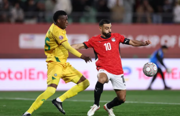 صلاح يكتب التاريخ  ..  أول مصري يسجل في 5 كؤوس إفريقية