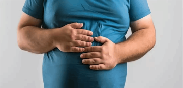 7 مشروبات تقلل انتفاخ البطن بعد الأكل 7 مشروبات تقلل انتفاخ البطن بعد الأكل