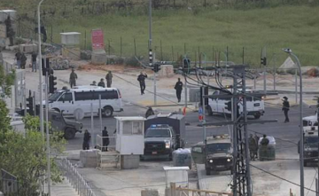 إصابة إسرائيليين اثنين بعملية طعن في عطيرت قرب رام الله واستشهاد المنفذ