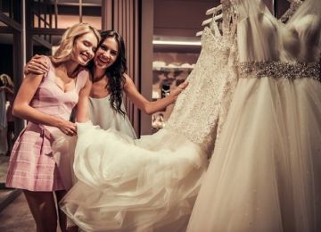 للعروس .. 5 عوامل ضعيها في اعتبارك عند شراء فستان الزفاف للعروس .. 5 عوامل ضعيها في اعتبارك عند شراء فستان الزفاف