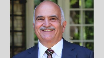 الأمير الحسن يؤكد أهمية رأس المال البشري وتكامل الأكاديميا والصناعة الأمير الحسن يؤكد أهمية رأس المال البشري وتكامل الأكاديميا والصناعة