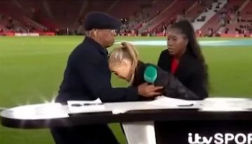 شاهد.. مذيعة تفقد وعيها على الهواء مباشرة وتسقط على الضيف