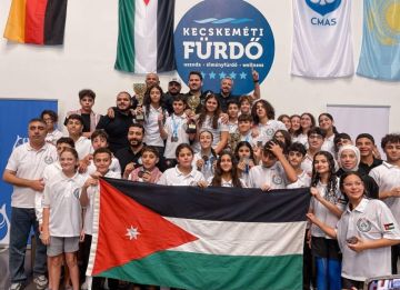 منتخب سباحة الزعانف الأردني يحصد المركز الأول في المجموع العام للميداليات بكأس العالم