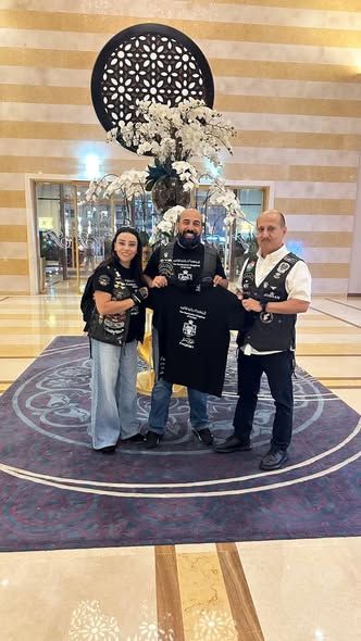 Global Peace Ambassador Engineer Hassan Al-Wahdani surprised Jordanian adventurers after their motorcycle journey covered thousands of kilometers. Global Peace Ambassador Engineer Hassan Al-Wahdani surprised Jordanian adventurers after their motorcycle journey covered thousands of kilometers.