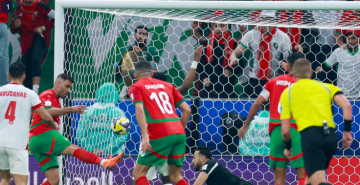 "فيديو الزاوية الميتة" يشعل منصات الأردن  ..  "يد حمد الله" تسرق كأس العرب من "النشامى"